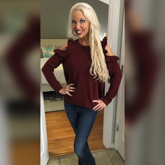 LAST 1! 😍Super soft Burgundy Sweater-LARGE Added - Picture 2 of 3